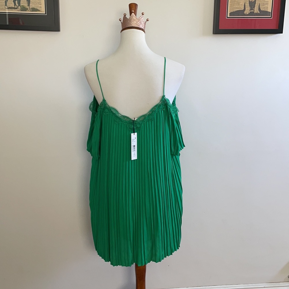 Alice + Olivia Cold Shoulder Pleated Dress - Picture 7 of 7